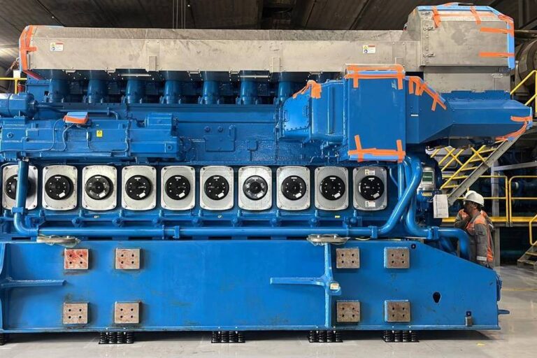 1º motor de térmica com etanol começa a funcionar em junho - 28/05/2026 - Economia