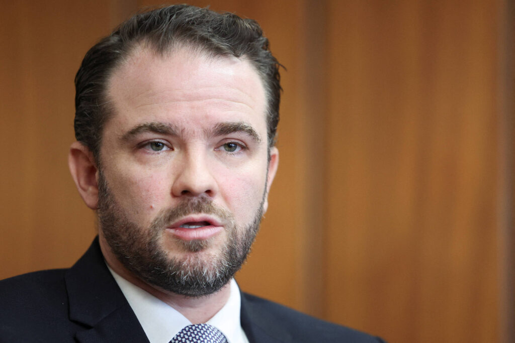 Acordo para salvar BRB prevê reestruturação do banco - 28/05/2026 - Economia