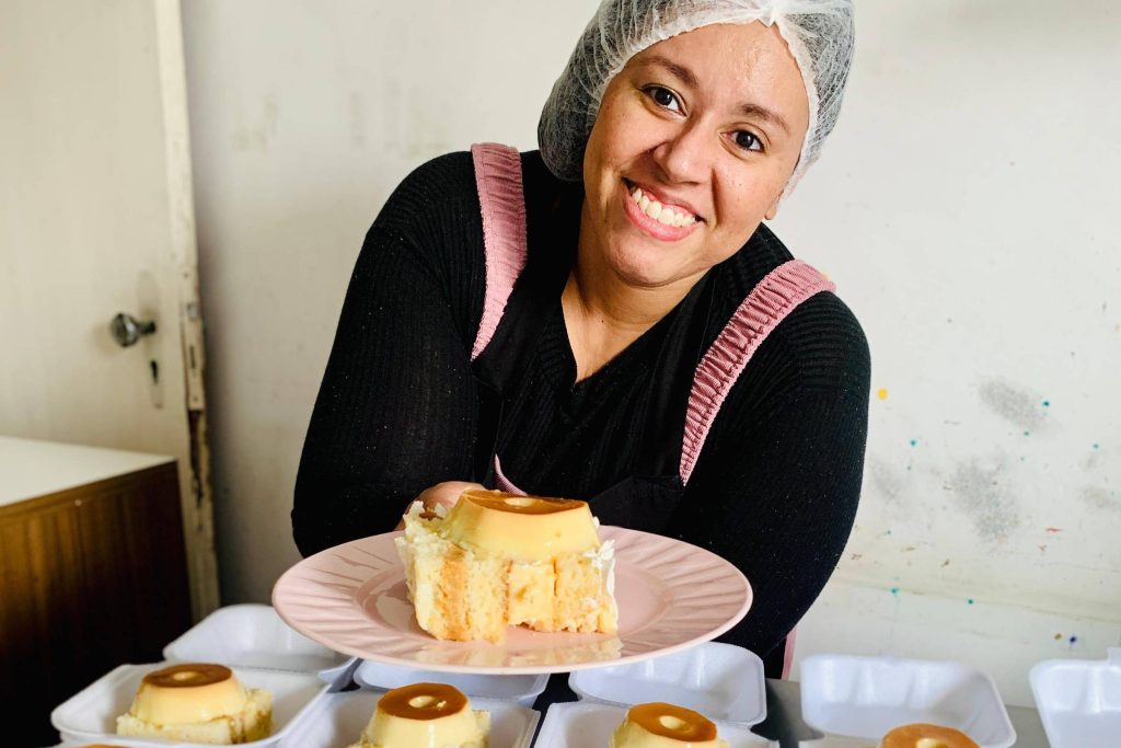 Bolo de pudim viraliza e aumenta vendas de confeiteiras - 22/05/2026 - Economia