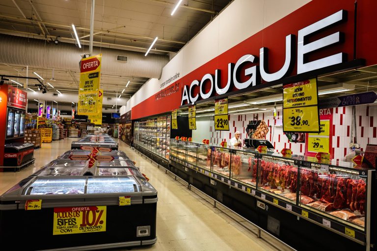 Copa 2026 no supermercado: mais frango e cerveja zero - 23/05/2026 - Economia