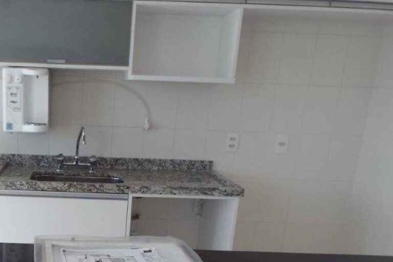 Dono da Deca fecha fábrica de revestimento cerâmico em SC - 25/05/2026 - Economia