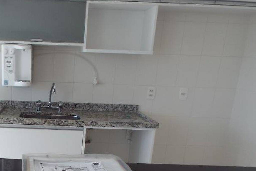 Dono da Deca fecha fábrica de revestimento cerâmico em SC - 25/05/2026 - Economia