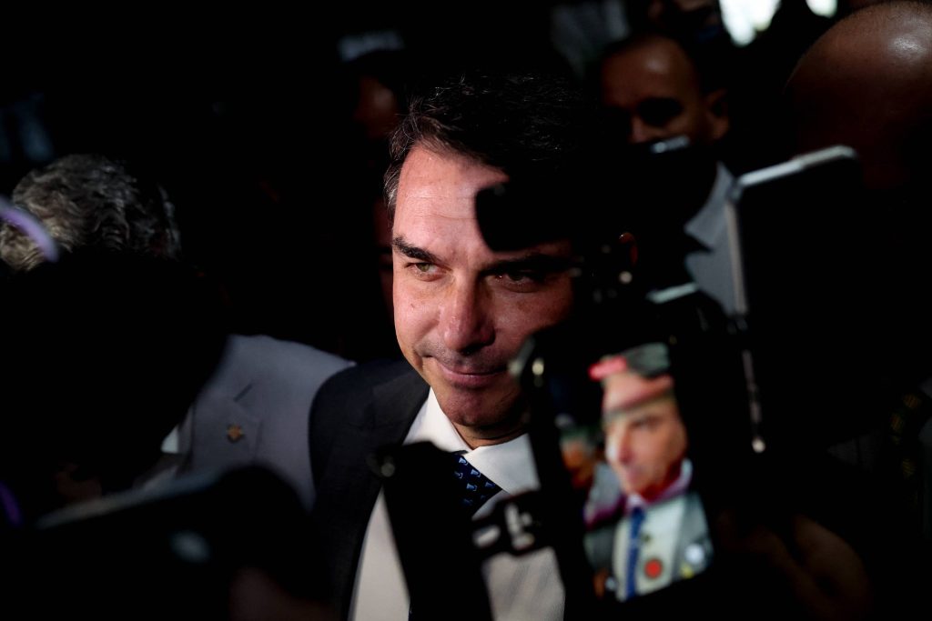 Eleições: rachadão dos Bolsonaro embalado pelo debate ruim - 23/05/2026 - Vinicius Torres Freire
