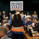 Escala 5x2: Brasil adota regime raro no mundo - 29/05/2026 - Economia