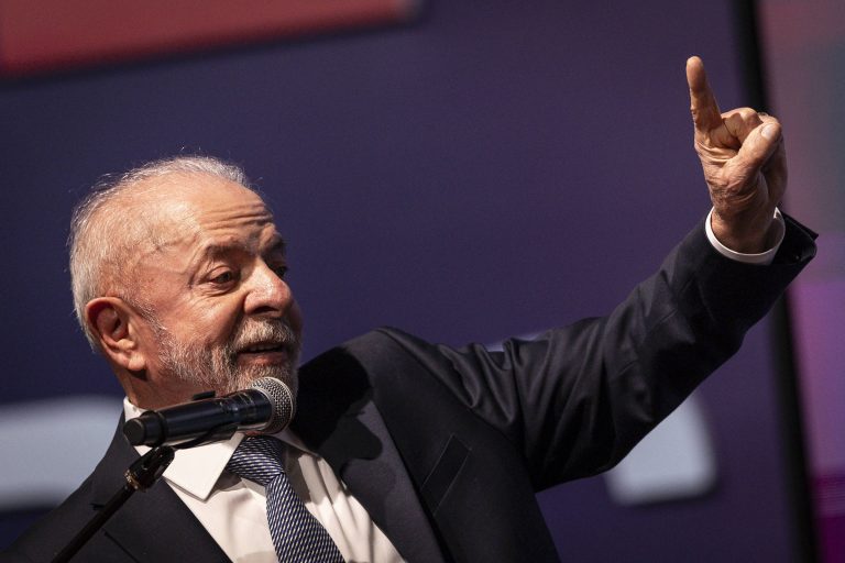 Governo Lula congela R$ 22,1 bi no Orçamento de 2026 - 22/05/2026 - Economia